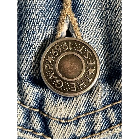 Vintage Gap Denim Jacket Women’s M Light Wash Hong Kong 90s Y2K Classic Fit - Picture 14 of 14